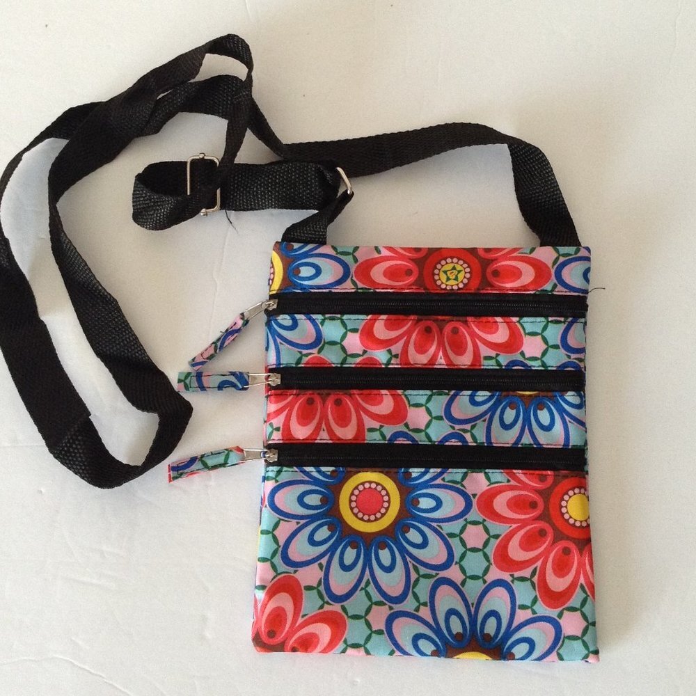 Small Crossbody Bag Waterproof Zippers Travel Wallet Cell Phone Travel